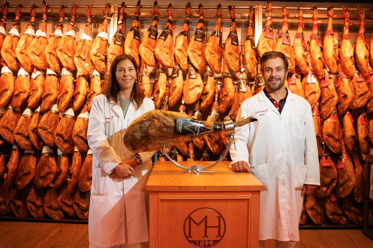 Del cerdo, hasta los andares más sostenibles: el jamón ibérico que Montesierra mima con energía renovable y una planta de biomasa