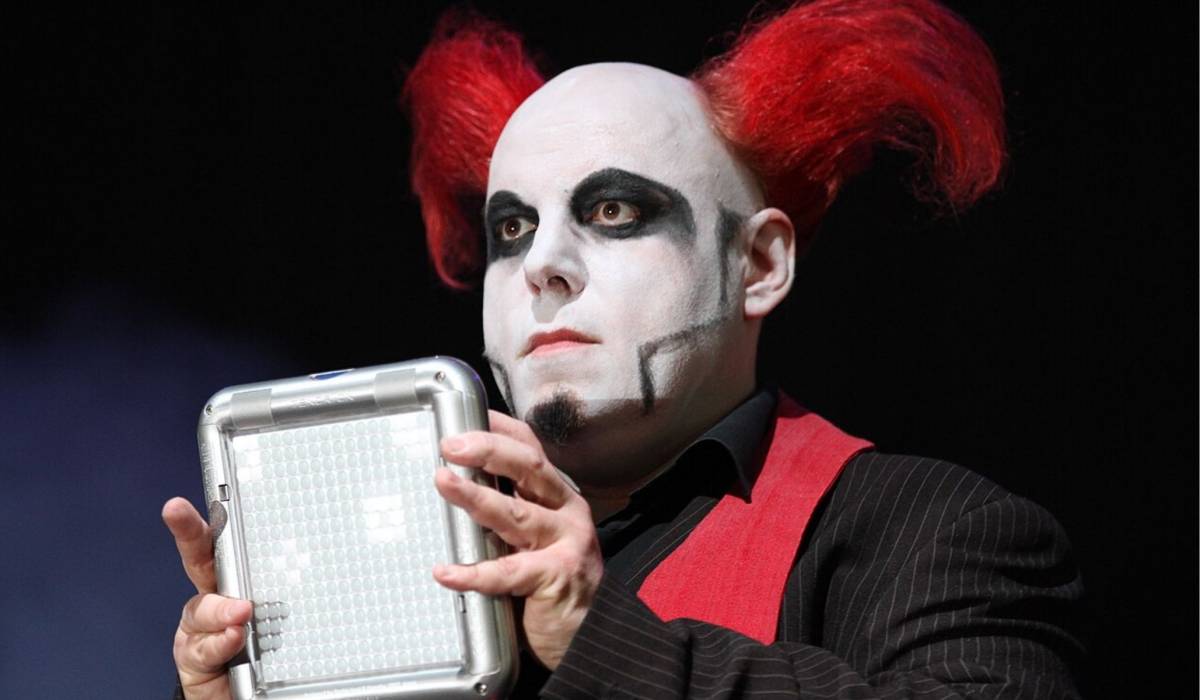 Muere en Granada al desplomarse en camerinos tras un concierto el músico alemán Bruno Kramm, fundador de Das Ich