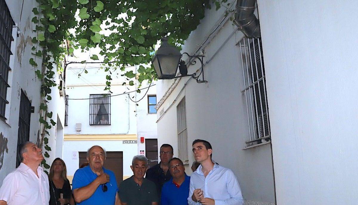 El Ayuntamiento de Jerez contempla un plan para poner más parras por el centro instalando pérgolas