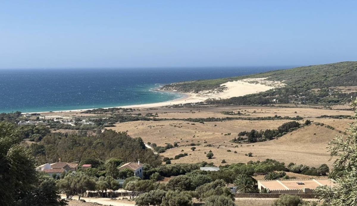 No, el hotel de lujo de Las Piñas en Tarifa no tiene 