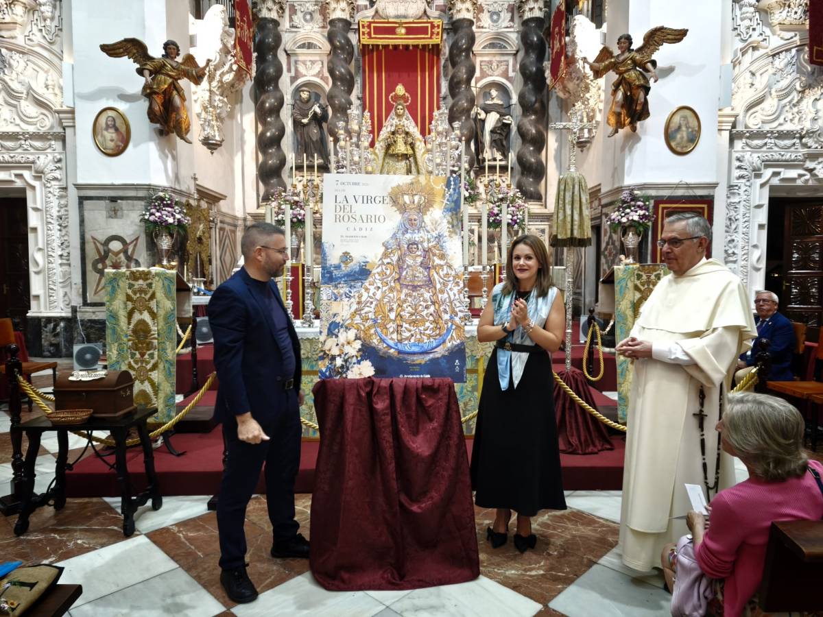  Cádiz ya tiene cartel para la Virgen del Rosario: un azulejo de 1950, el azul del mar y la devoción de Santa María