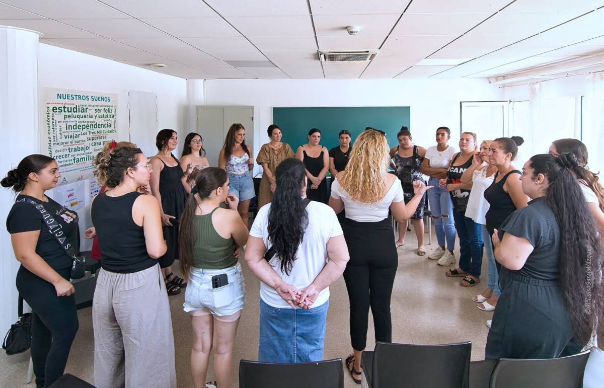 Mujeres gitanas de Torreblanca y el Polígono Sur de Sevilla reclaman empleo, vivienda y 