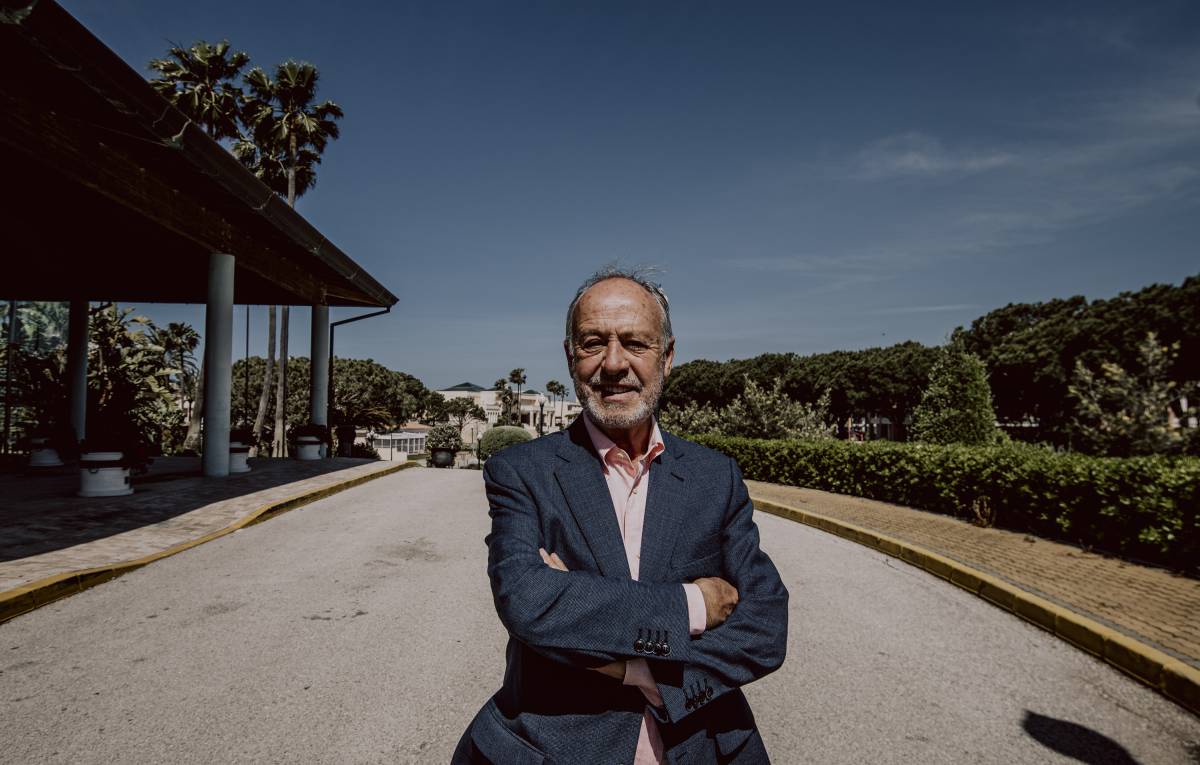 El ceutí y chiclanero de adopción José Ruiz, primer director de un hotel en el Novo Sancti Petri hace 35 años, Premio Voces del Sur 2026 a la Promoción