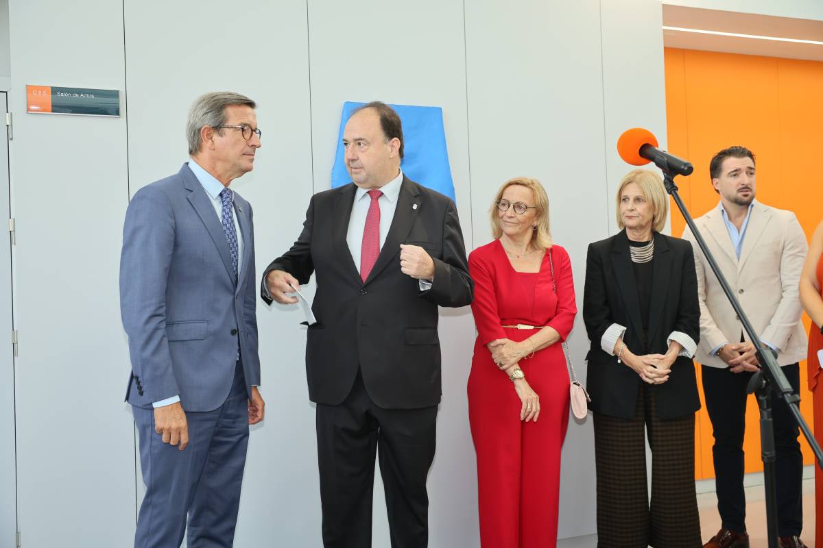 Inauguración del aulario Carmelo García Barroso en el Campus de Jerez de la Universidad de Cádiz.