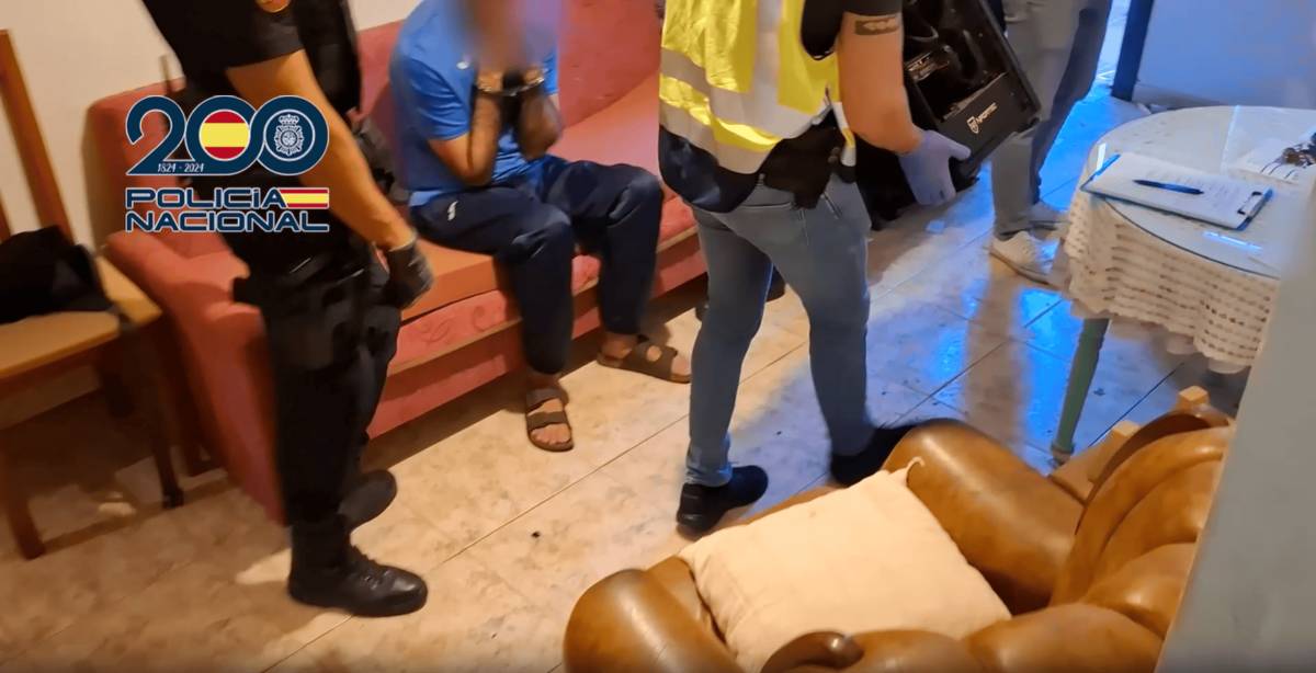 Varios policías y el alcalde de Algeciras, blanco de una presunta campaña de acoso desde Manilva con vídeos manipulados
