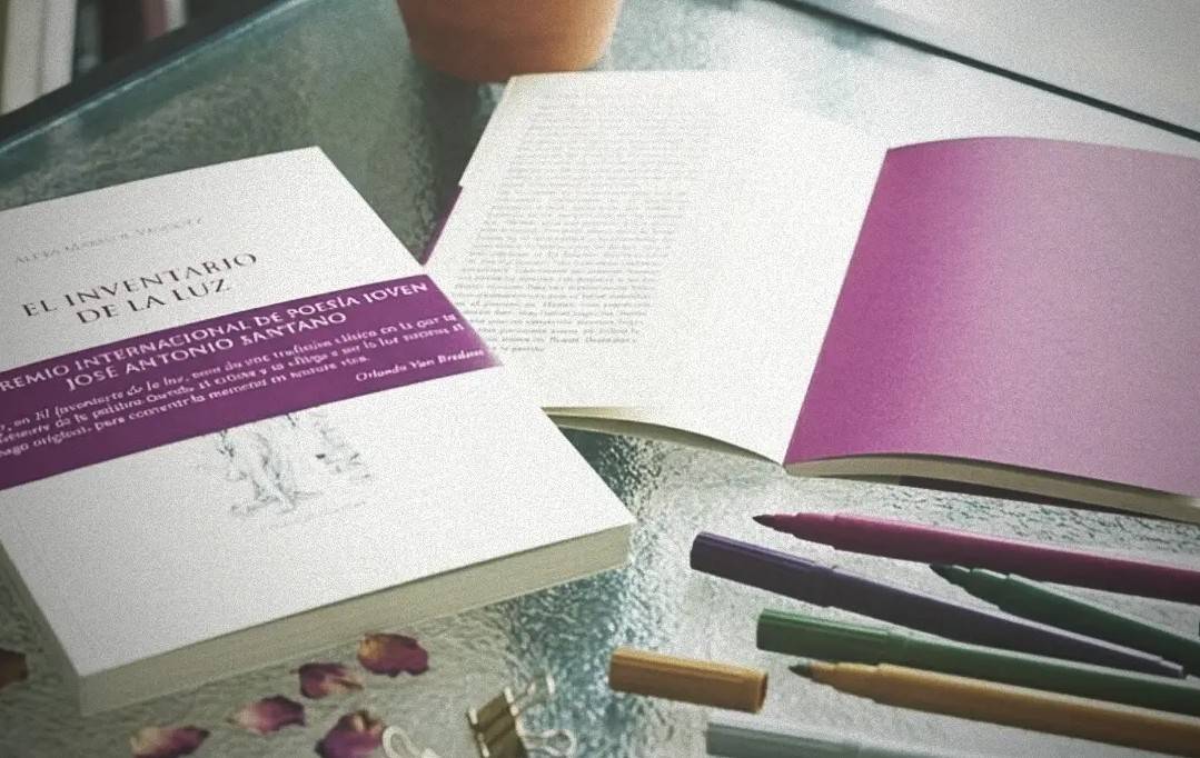Reseña de 'El inventario de la luz', de Alexa Marisol Vasquez, VI Premio Internacional de Poesía Joven José Antonio Santano