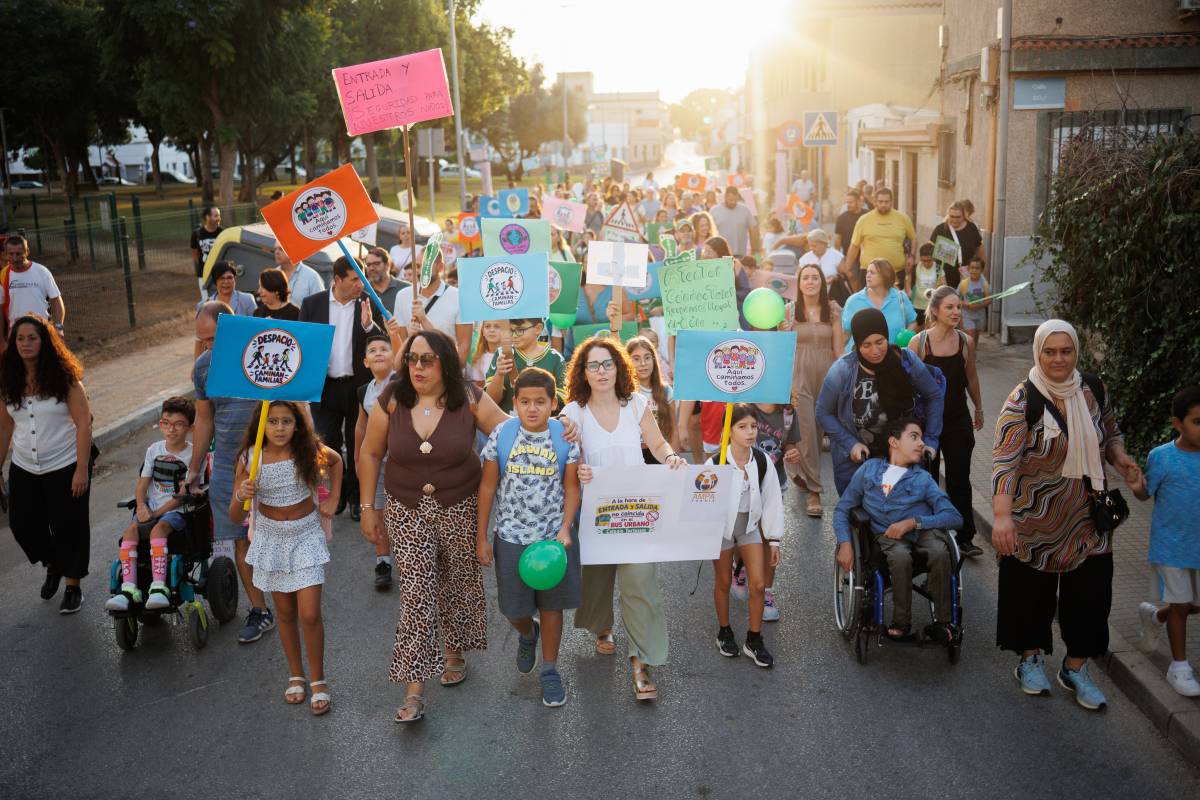 Así ha sido la ruta escolar del CEIP Tartessos de Jerez para pedir seguridad a la entrada y salida del colegio