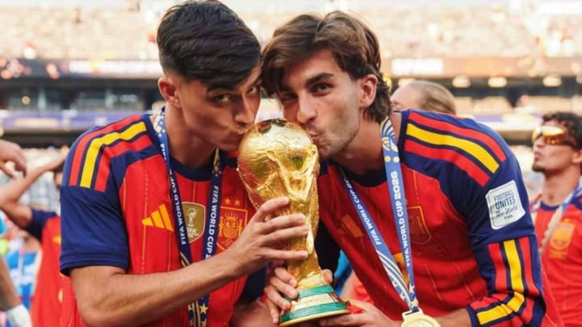 La Copa del Mundo llega a El Puerto: dónde verla y hacerse una foto con el trofeo