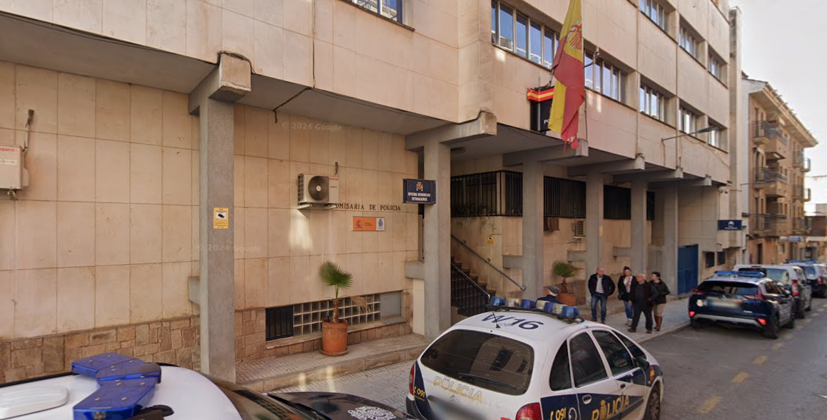 La Policía abate a un hombre en Linares: llevaba una escopeta y había ...