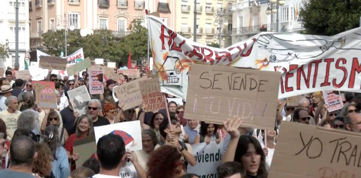 Clamor en las calles de Andalucía por la crisis de la vivienda: la amenaza de una huelga general cobra fuerza