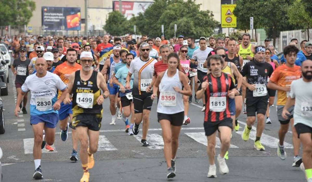 Participantes en la Carrera Nervión San Pablo de Sevilla