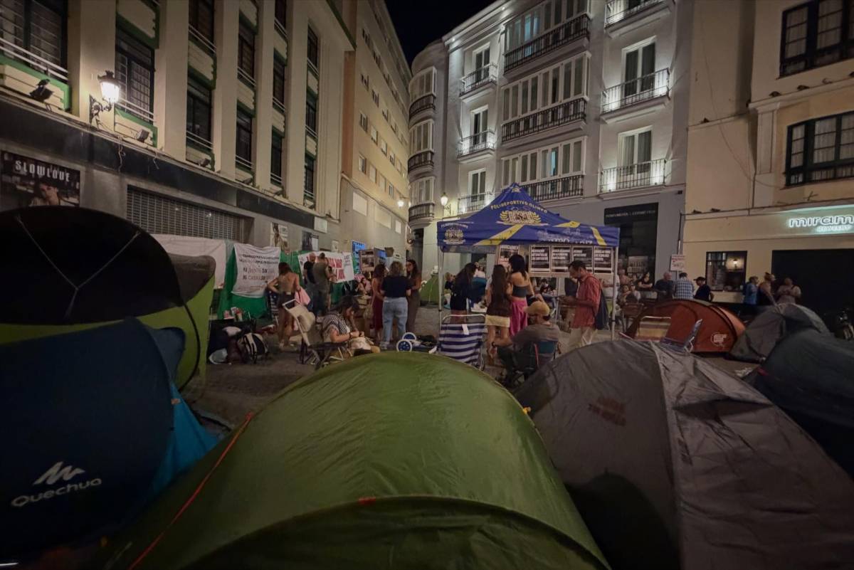 El Sindicato de Inquilinas de Cádiz levanta la acampada del Palillero y apunta a la huelga general tras la caída de los decretos de vivienda