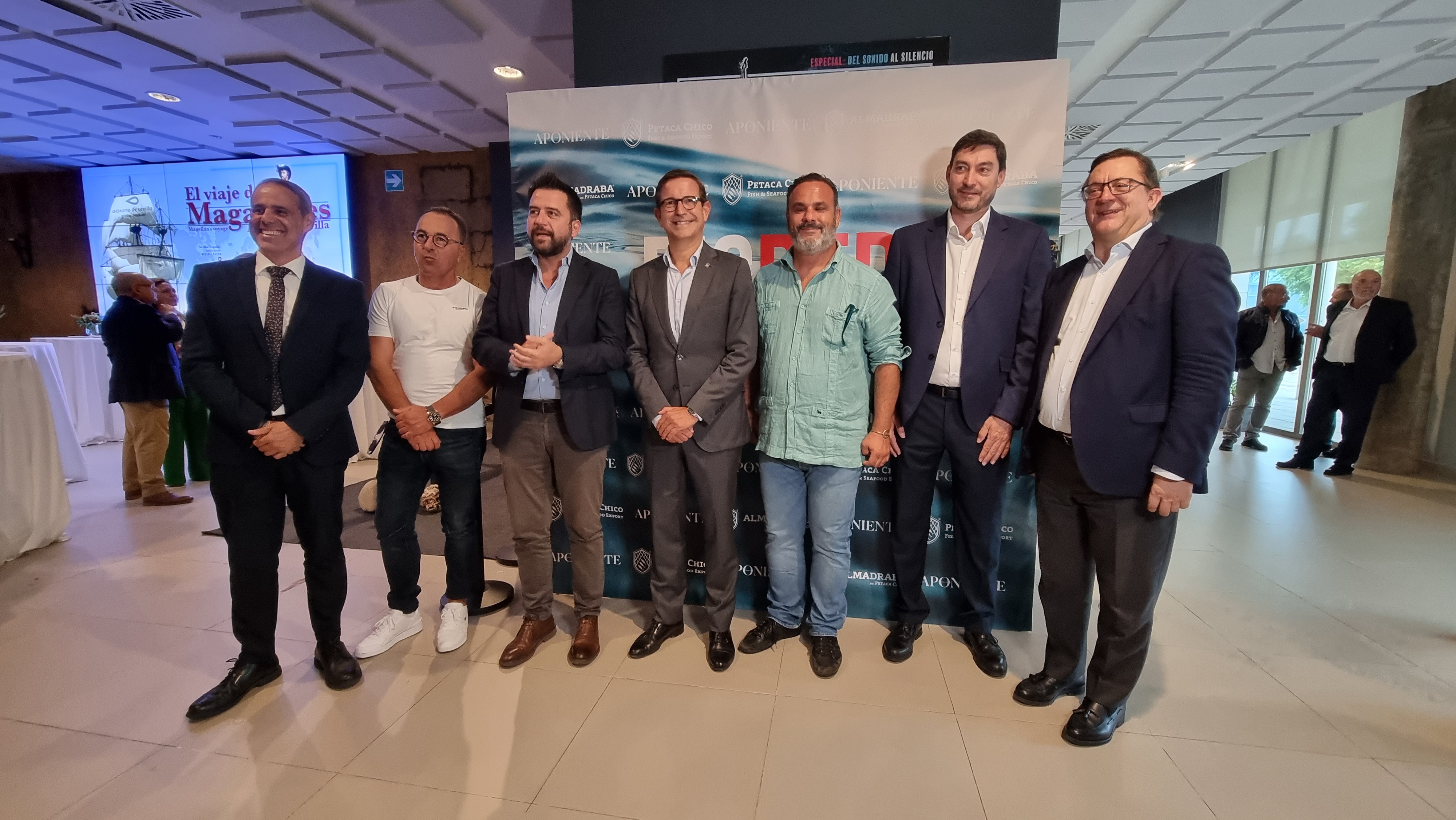 Petaca Chico y Ángel León presentarán en Málaga el documental Big Red