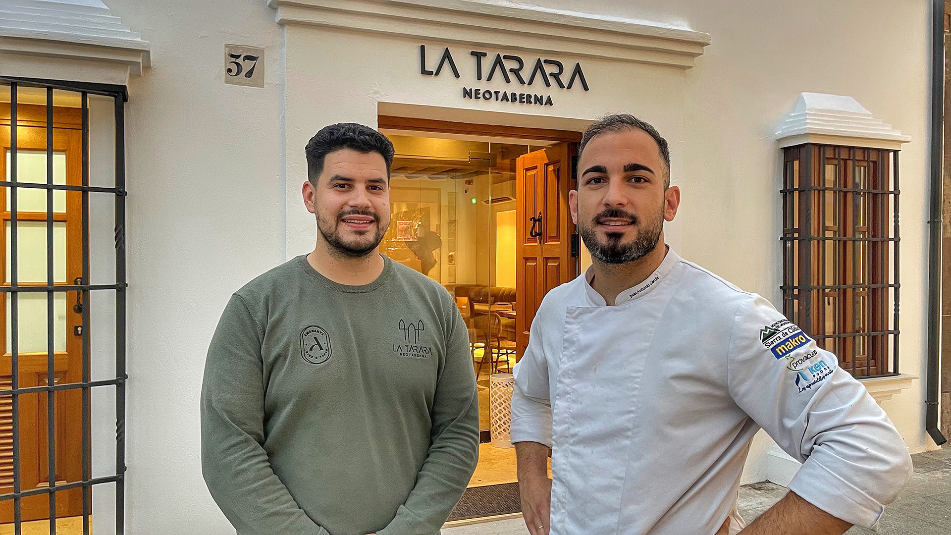 La Tarara ya suena en la céntrica calle La Bola de Ronda (Málaga)