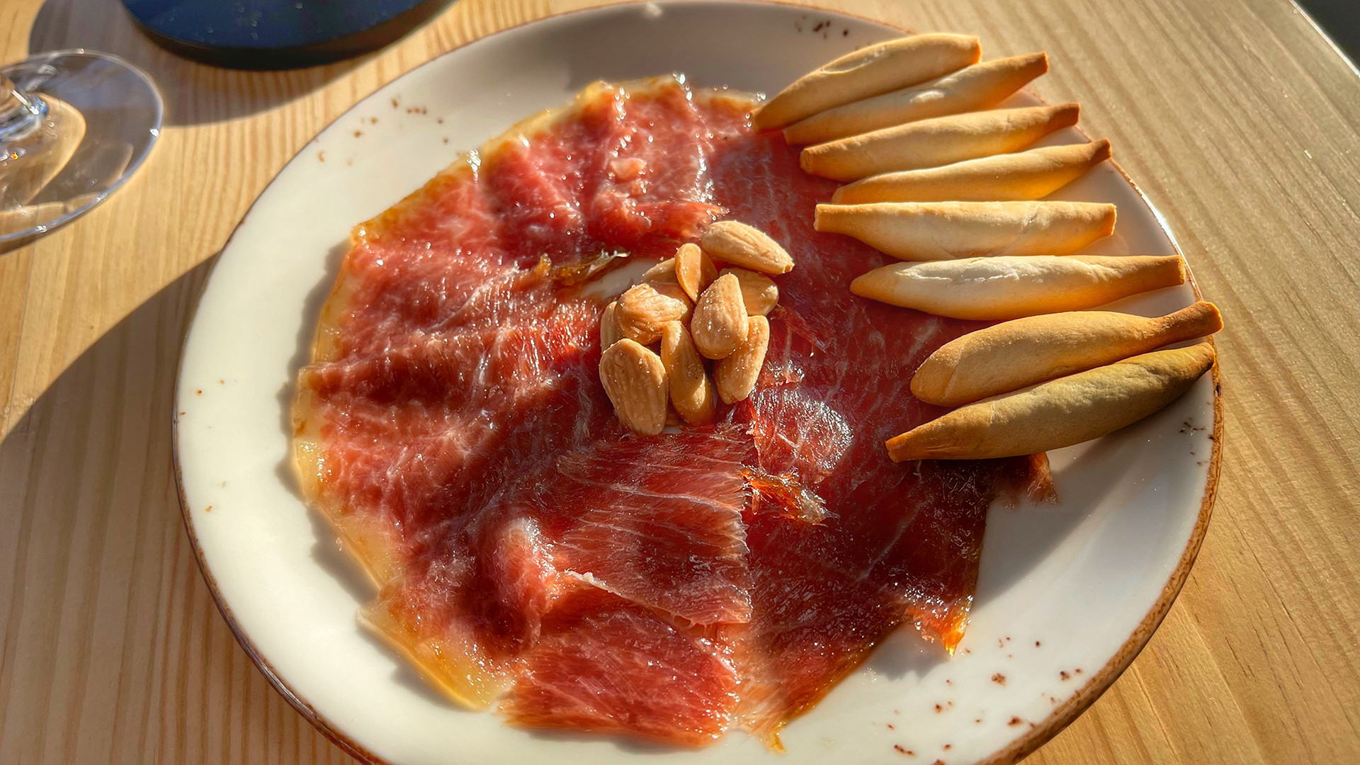 Nos vamos a Zahara de los Atunes: 9 lugares para iniciar una ruta gastronómica