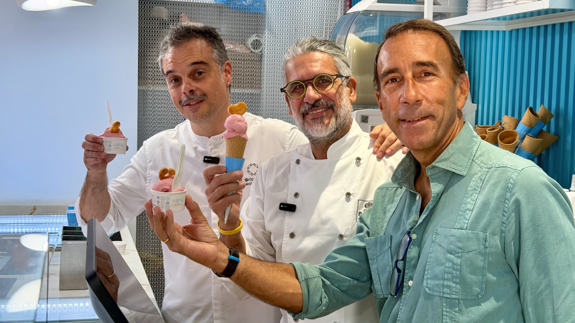 Manu Jara estrena junto a Ricard Martínez su primer helado solidario en Frío Fino