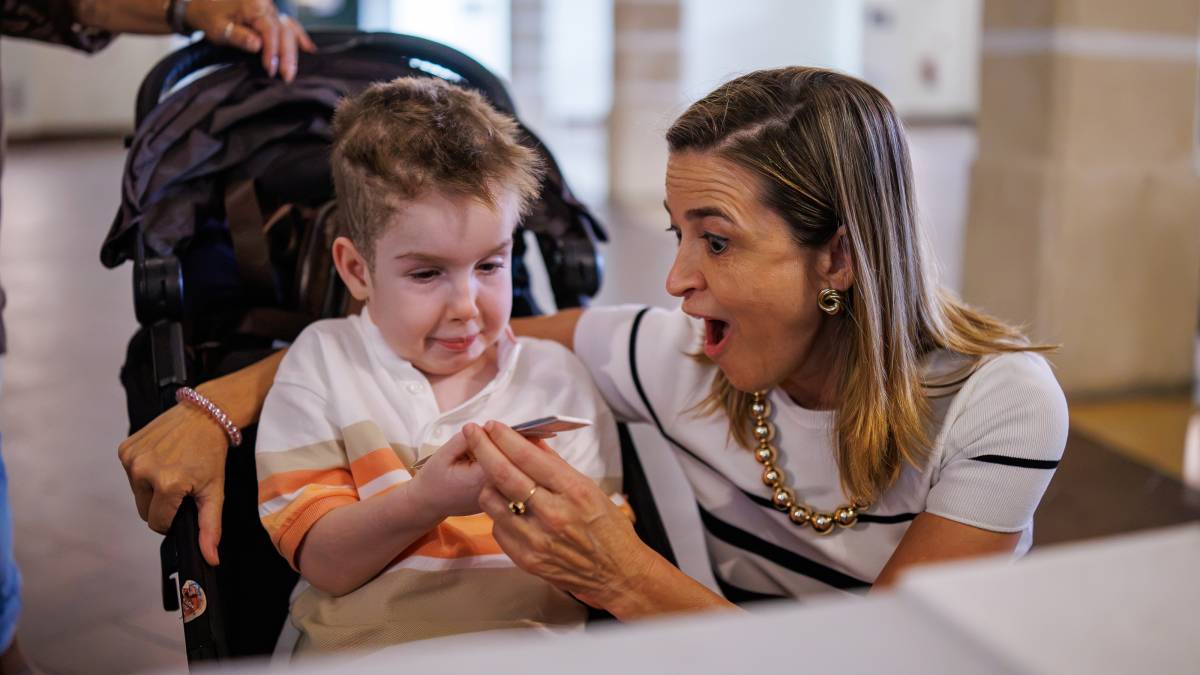 Marco, el malagueño con una enfermedad rara que vive gracias a una molécula y a su 'madre coraje'