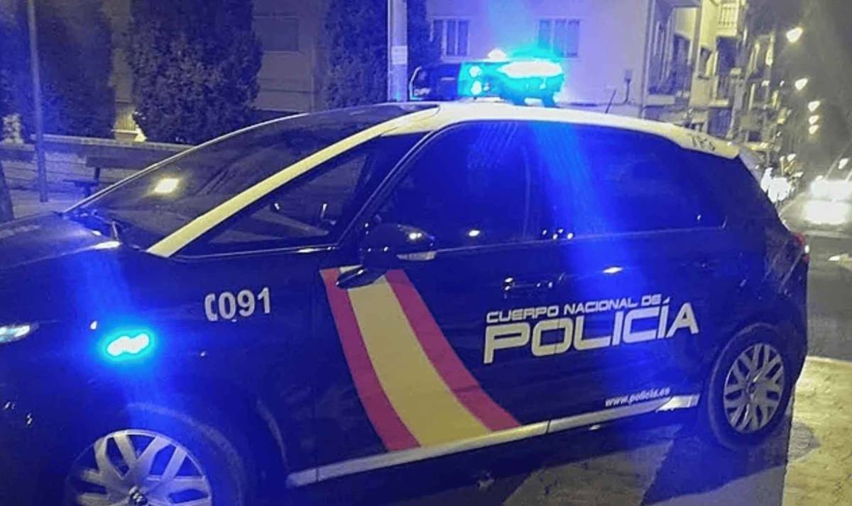 Trágico fallecimiento de un policía nacional de Sevilla: muere arrollado por su propio coche patrulla en Alicante