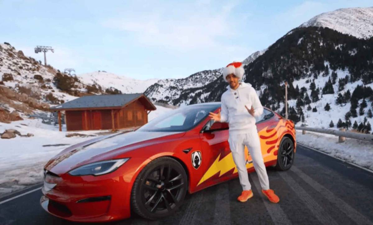 Histórica multa por rifar su coche de lujo sin autorización a The Grefg, el youtuber que intentó desahuciar a una anciana
