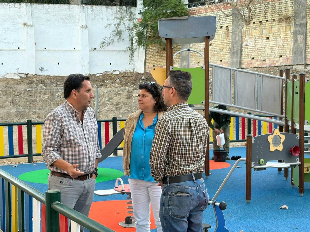 La alcaldesa, Carmen Álvarez, presente en el lugar - La alcaldesa, Carmen Álvarez, presente en el lugar