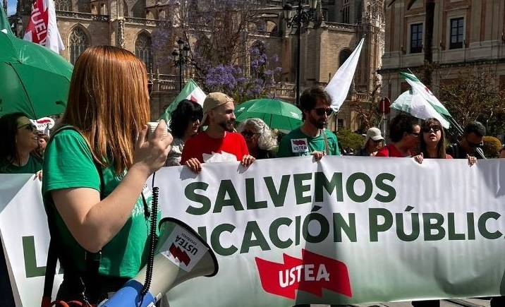 Aulas con 38 alumnos y profesores repartidos en cuatro colegios: el retrato de la educación pública andaluza, según Ustea