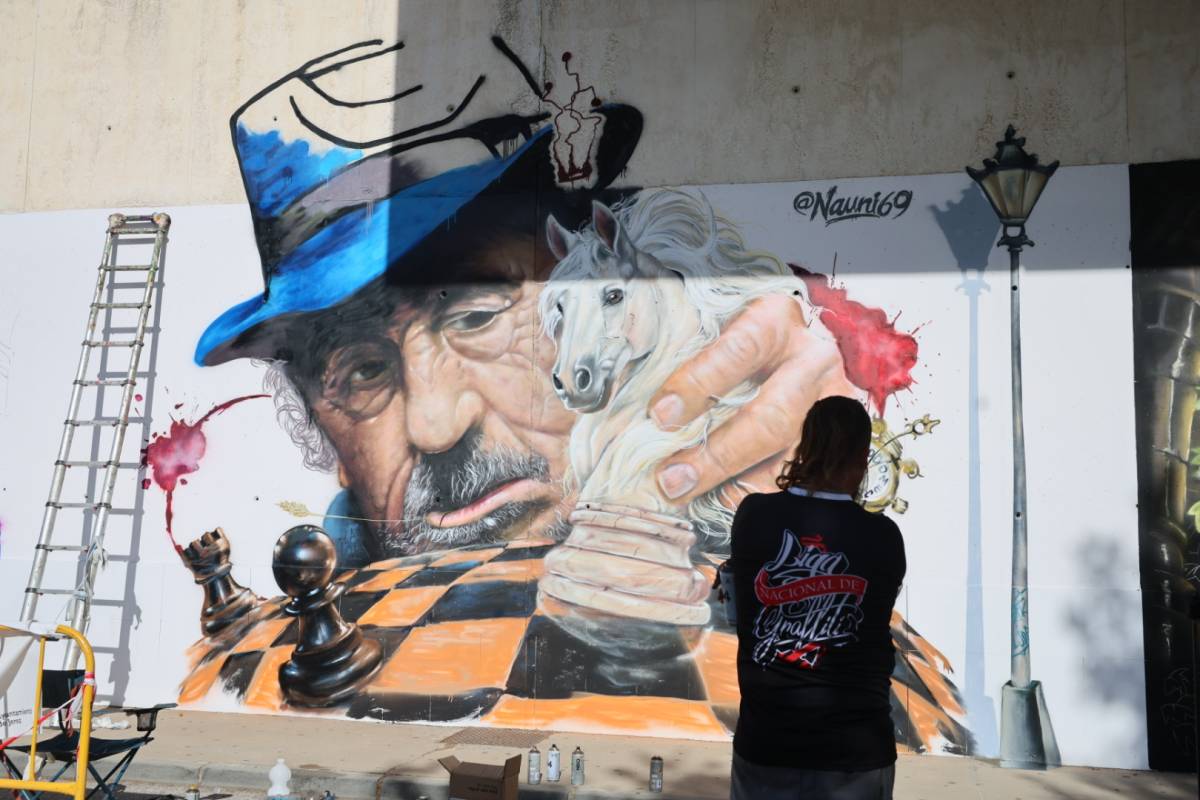 El duende de Capullo de Jerez, Moraíto y Lola Flores salta a los muros de Chapín: las imágenes de su 'arte' a golpe de spray