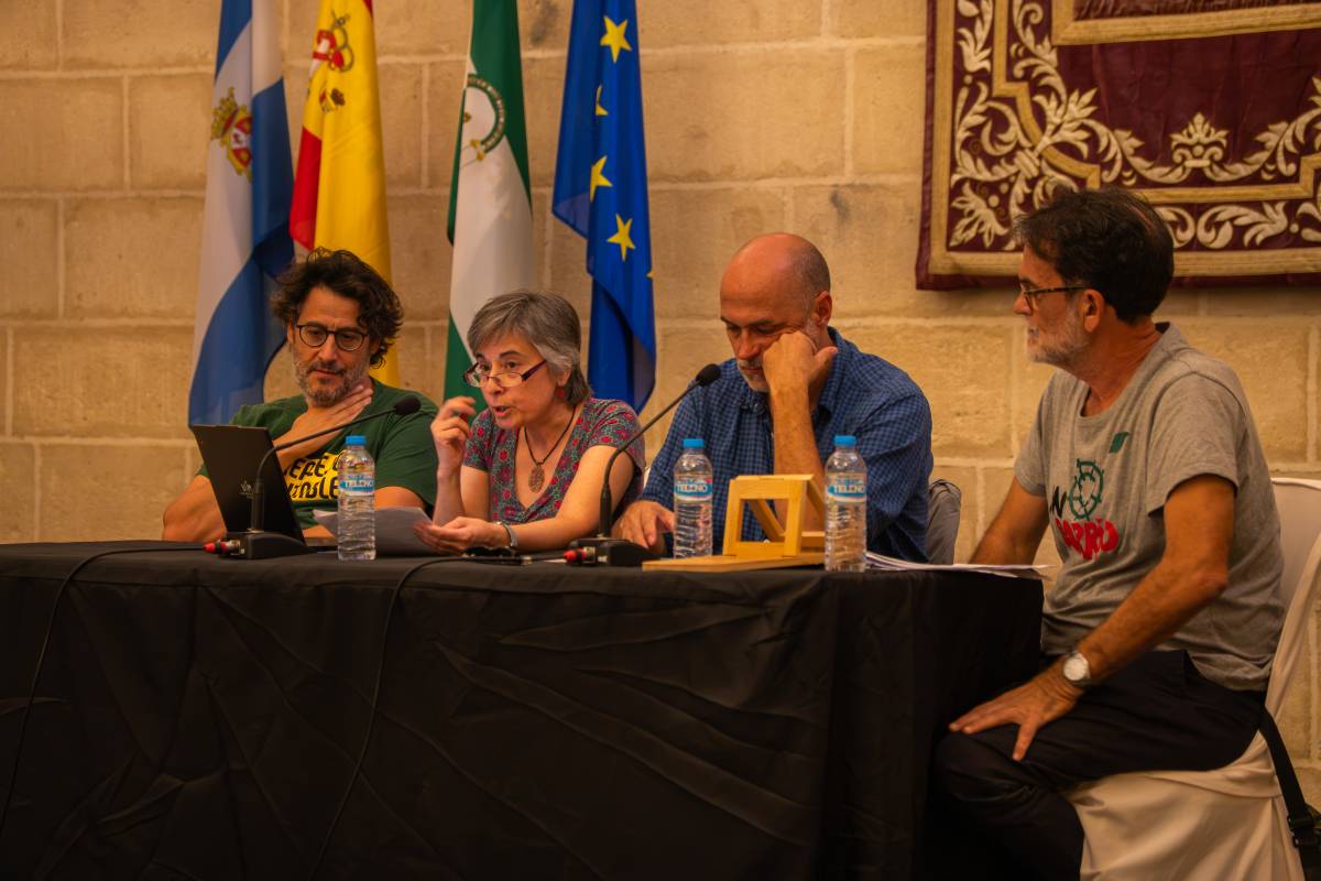 MESA REDONDA FERIA PARTICIPACIÓN CIUDADANA