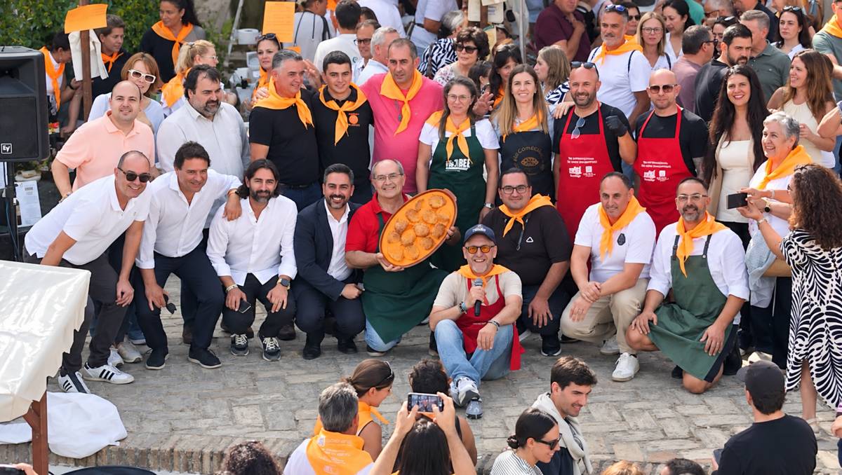 Foto de grupo con las carnicerías participantes. 