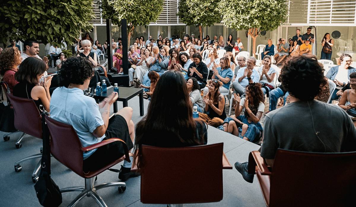 Verso Libre supera los 2.000 asistentes en su segunda edición en Cádiz - Verso Libre supera los 2.000 asistentes en su segunda edición en Cádiz
