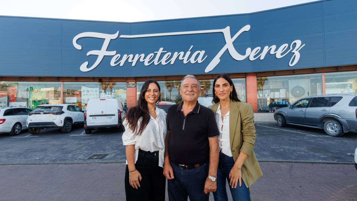 Ferretería Xerez: el negocio que Salvador Ruiz abrió hace 40 años con 
