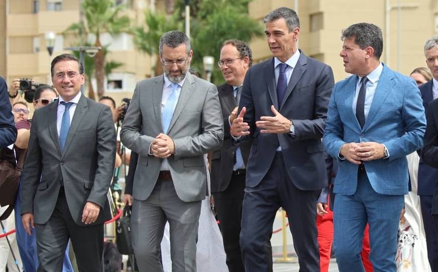 Albares, candidato del PSOE por Cádiz al 29N: Mamen Sánchez es favorita para el '2' y 'lucha' por un tercer escaño muy disputado