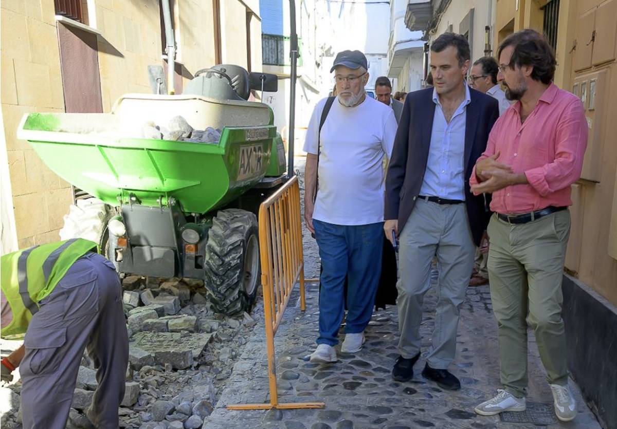 Cádiz inicia el arreglo de la calle Mirador tras más de 11 años de reclamaciones vecinales