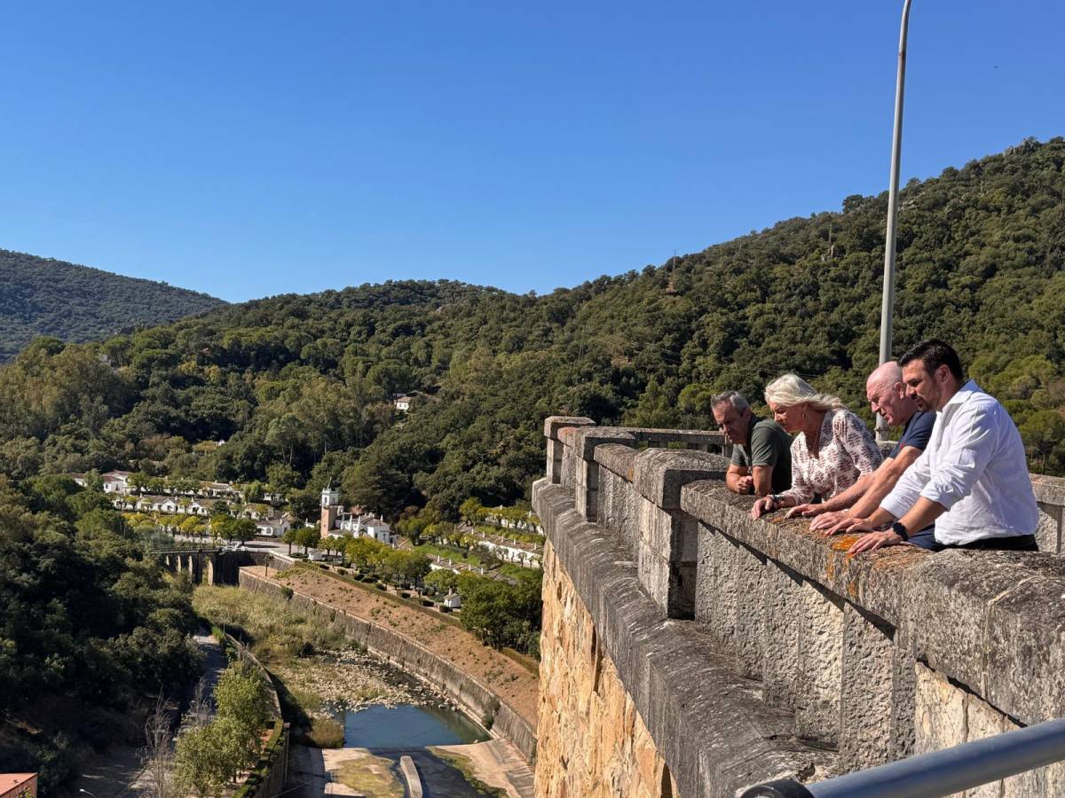 Los Hurones, el poblado que busca 'dueño': un futuro resort rural con viviendas, albergue, piscina y pistas deportivas