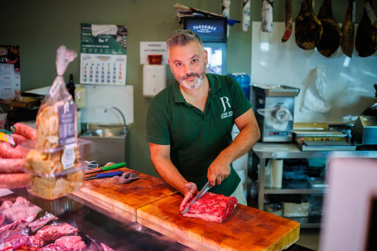 La mejor hamburguesa de España la hace un carnicero de El Puerto con queso payoyo rallado y mermelada de bacon con palo cortado