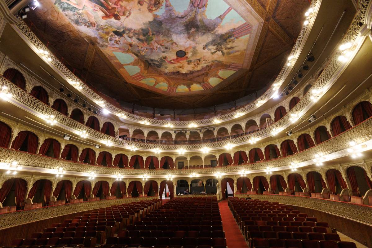 Las Niñas de Cádiz, La reina brava , festival Ibero Americano de Teatro de Cádiz 