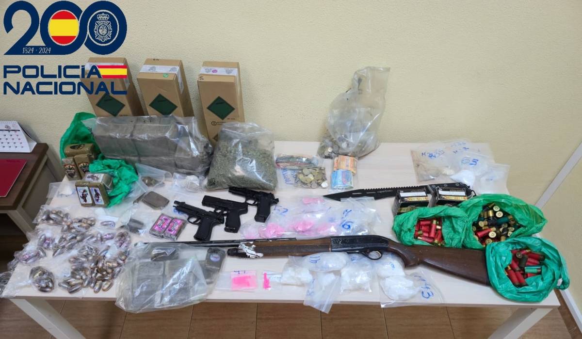 Tusi, Mdma y escopetas simuladas: así operan tres viviendas coordinadas para vender droga las 24 horas en Sevilla