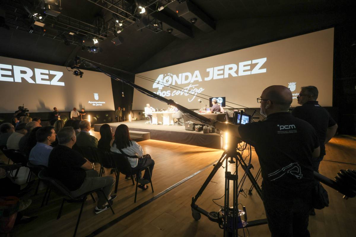 Las imágenes del 40 aniversario de Onda Jerez: cuatro décadas de historia, recuerdos y reencuentros