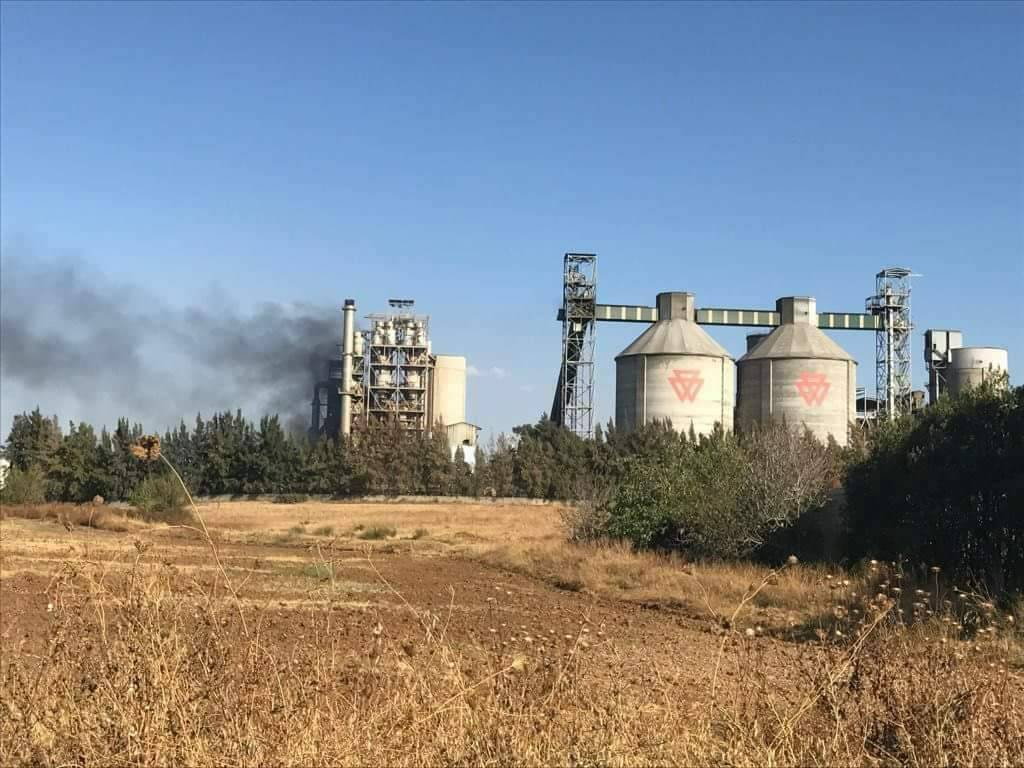 Alcalá de Guadaíra, la cementera y las preguntas que siguen en el aire