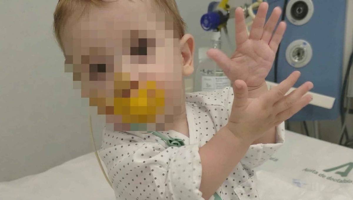 Dolor inmenso por la muerte de Manolillo, el pequeño con una enfermedad rara que pasó sus dos años de vida entre hospitales