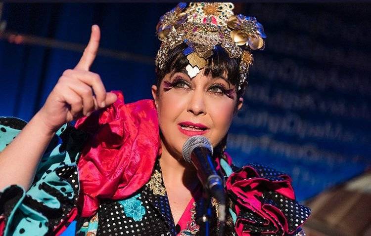 Maui llega a Guadalcacín con ‘Quererte a medias’: rumba, humor y desamor en clave de fiesta