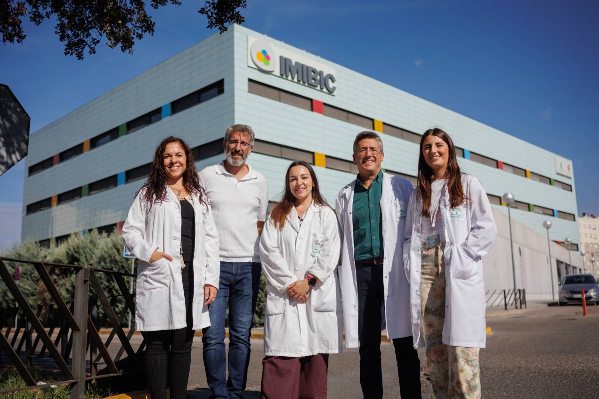 En buscar de predecir el cáncer de mama por un test con gotas de leche materna, una investigación de Córdoba para el mundo