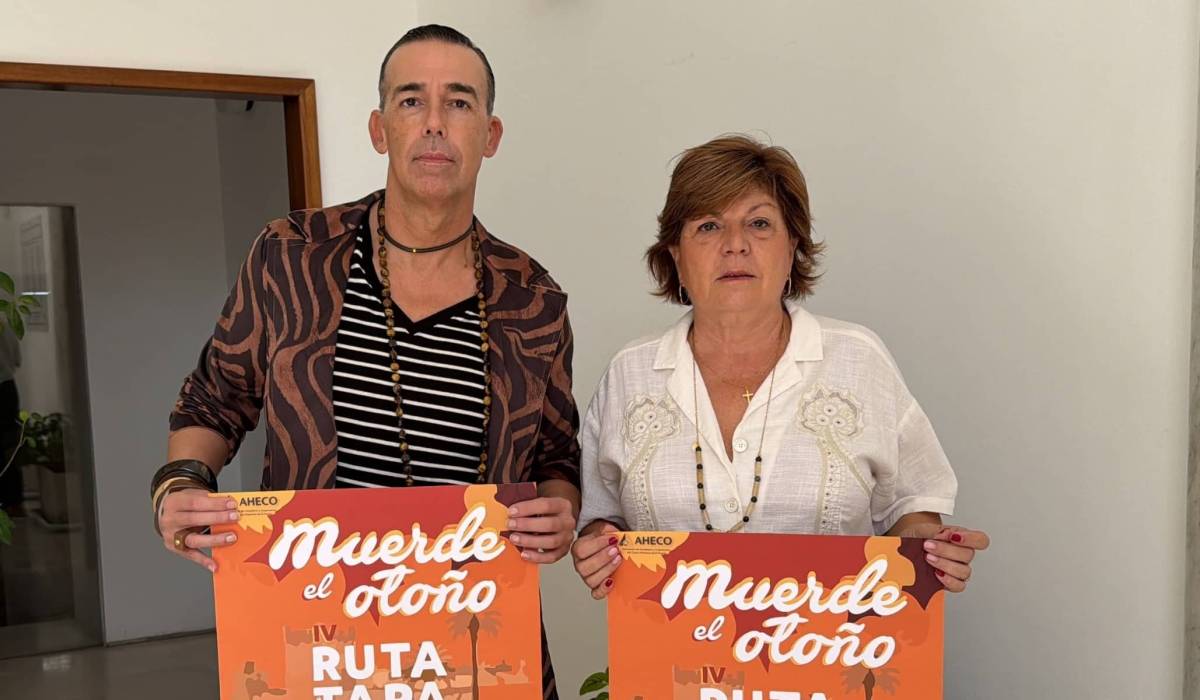 Mamen Serrano junto a David Calleja en la presentación de la Ruta de la Tapa en El Puerto