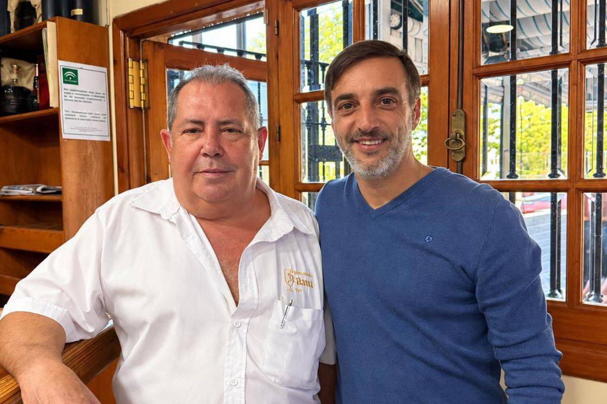 El PSOE de Jerez propone un homenaje a los hosteleros Antonio López, del Bar Raúl, y José Benítez, del restaurante Don Pepe