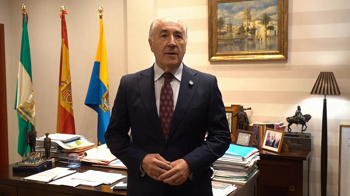 Landaluce tira la toalla y dimite como alcalde de Algeciras antes de que lo echen con una moción de censura
