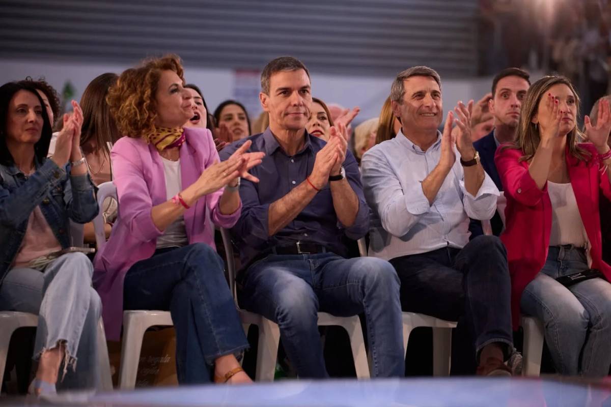 Relevo en la plaza de España: el delegado del Gobierno y los subdelegados de Sevilla, Córdoba o Granada dimiten para presentarse a las elecciones