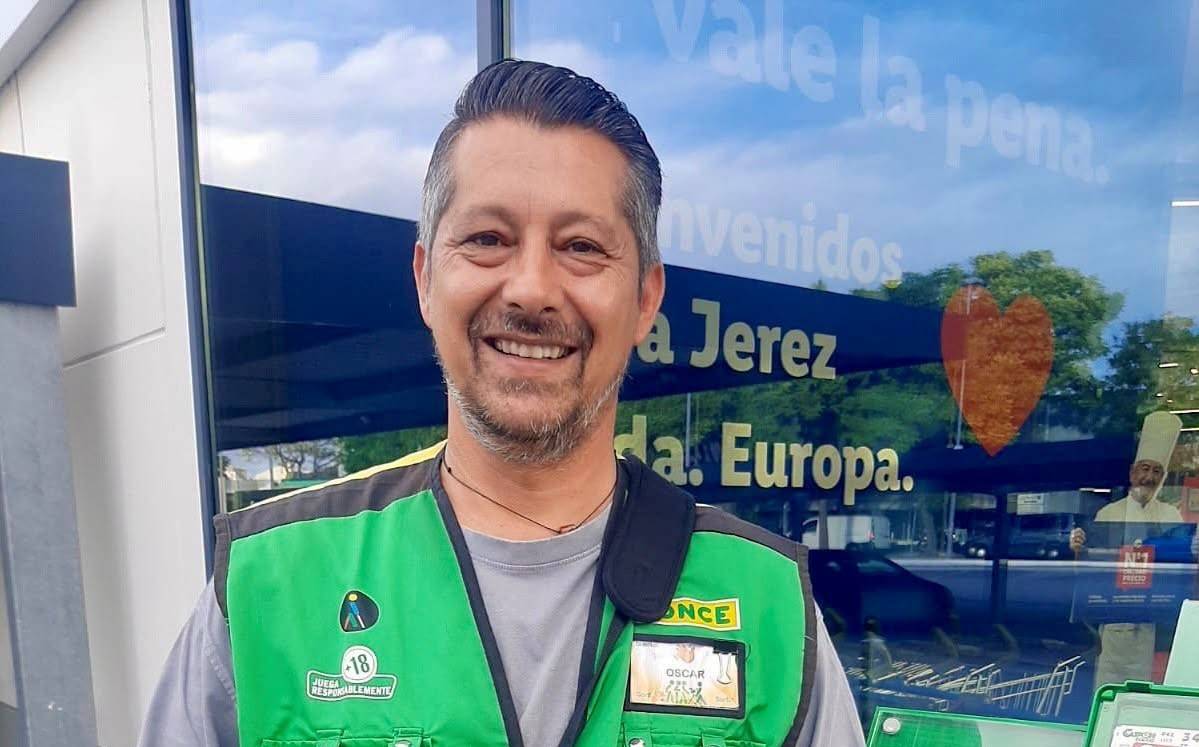Óscar reparte 245.000 euros en el Lidl de Los Arcos de Jerez cuatro meses después de entrar en ONCE: 
