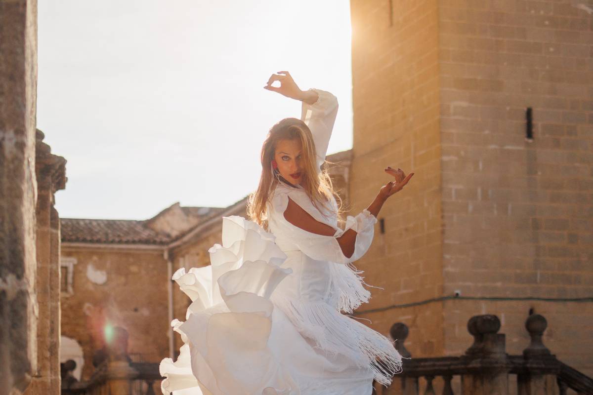Miriam Cazalla, la bailaora de Jerez que aprendió a taconear con el silencio de un oído y el vértigo de una enfermedad