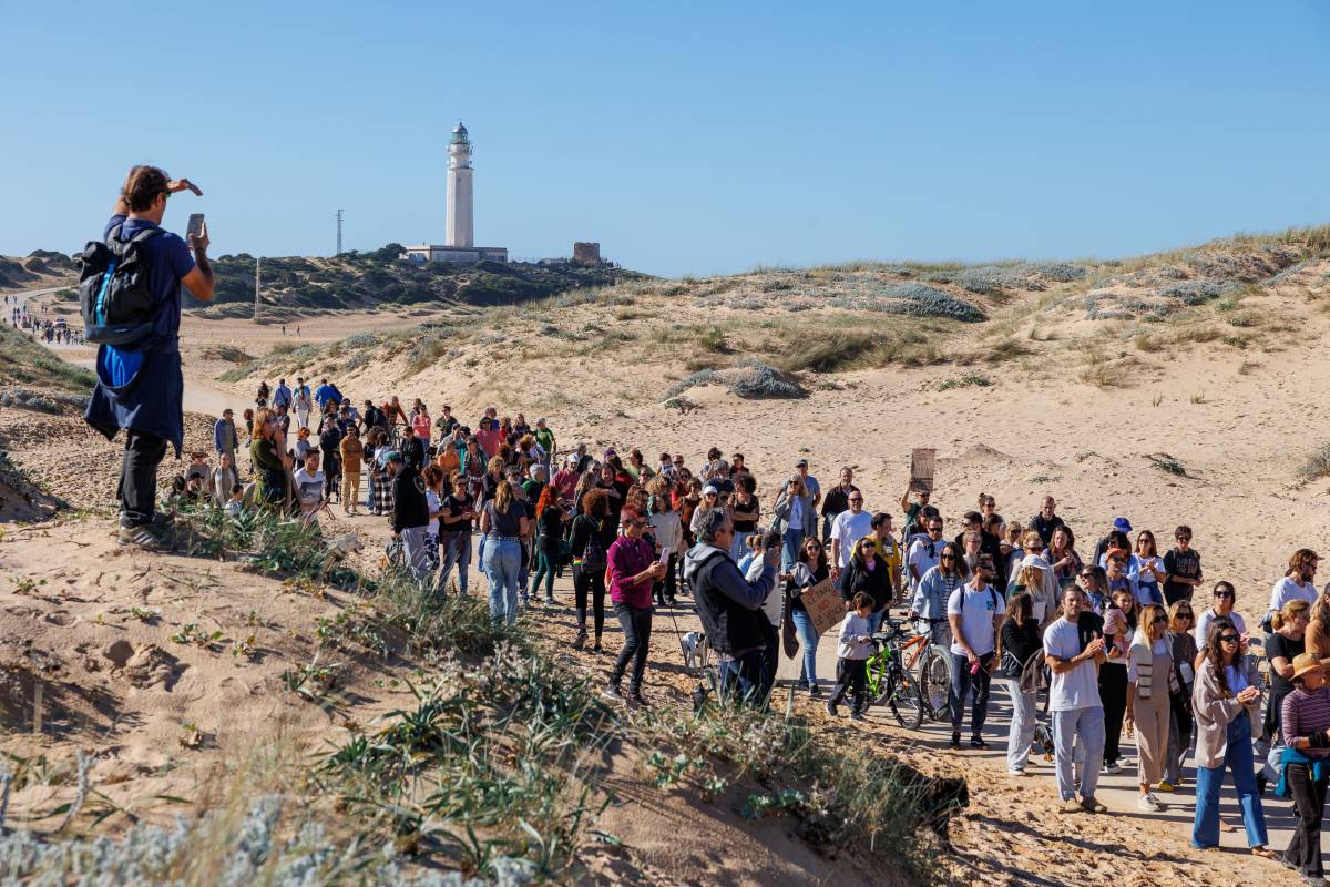 Un símbolo de la costa de Cádiz que pudo convertirse en negocio privado: el Faro de Trafalgar ya está protegido como BIC
