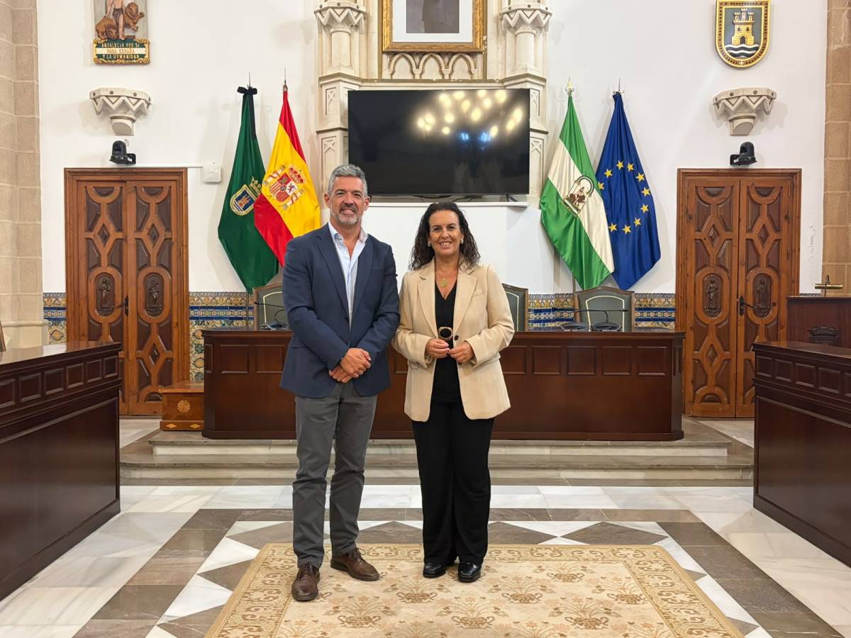 Ascensión Hita arranca como presidenta de la Mancomunidad de la Bahía de Cádiz con una visita a Rota