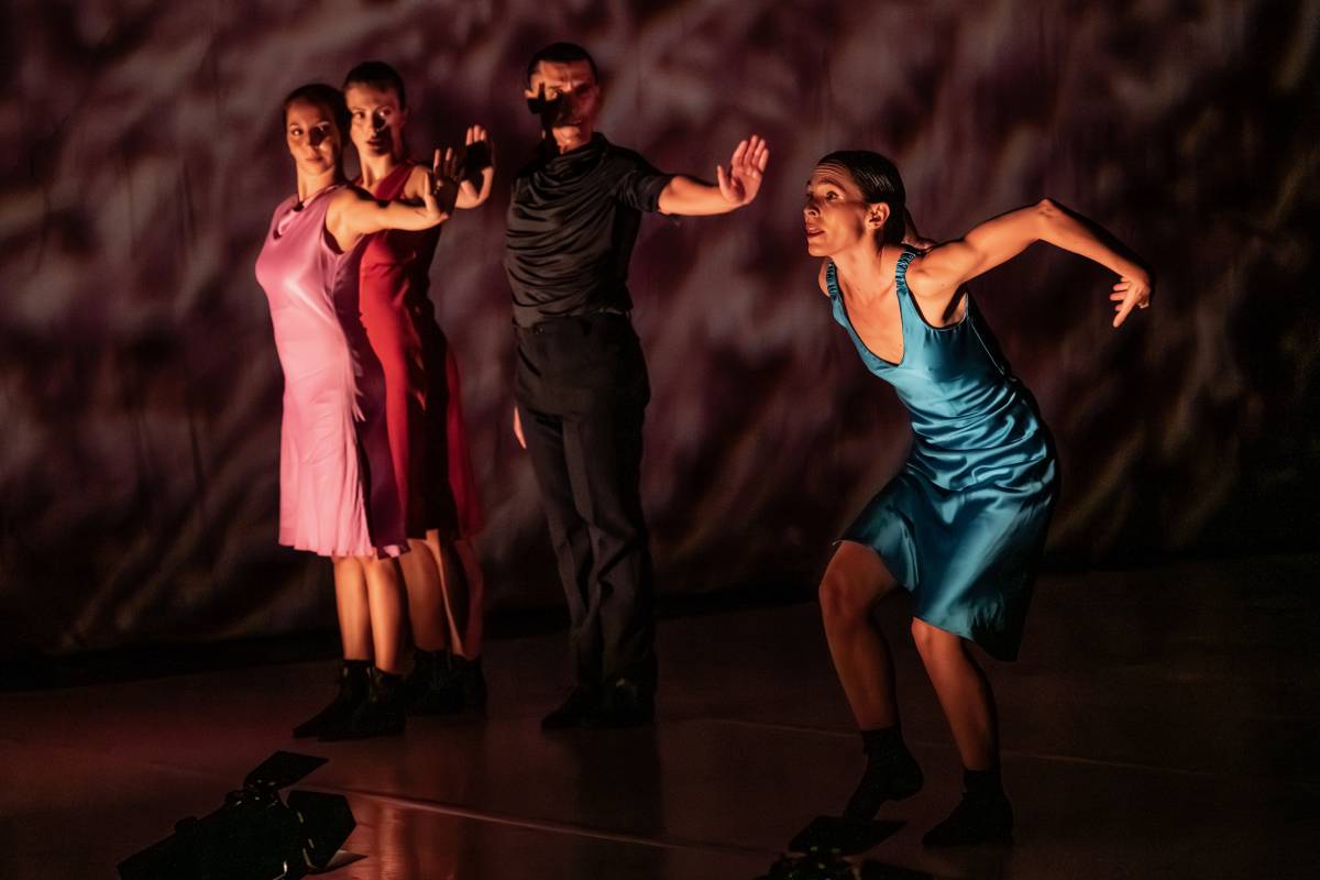 La danza contemporánea toma el Teatro Lope de Vega de Sevilla con 'Fractus', una obra donde nada permanece igual